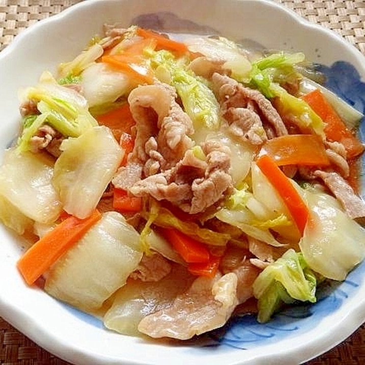 白菜と豚肉にんじんの中華炒め煮